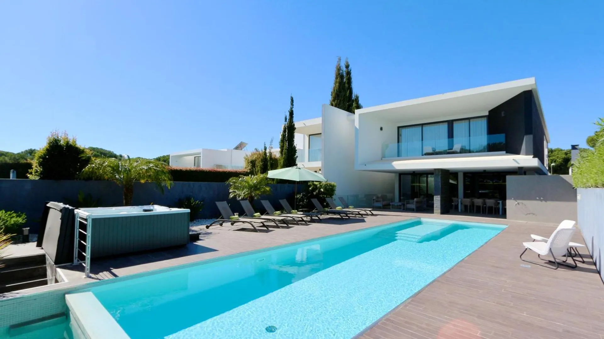 Villa Pinheiro Cd 84 - Cleverdetails Vilamoura